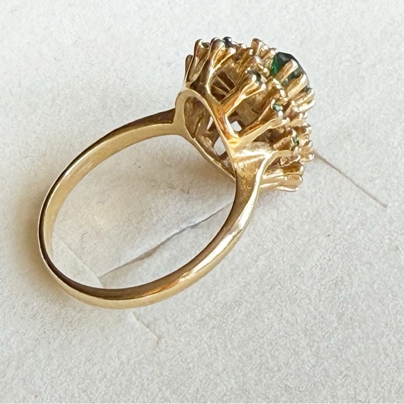 Emerald Marquise Cluster Cocktail Ring Gold HGE Electroplate Vintage 60-70s Sz 9 - Picture 4 of 9